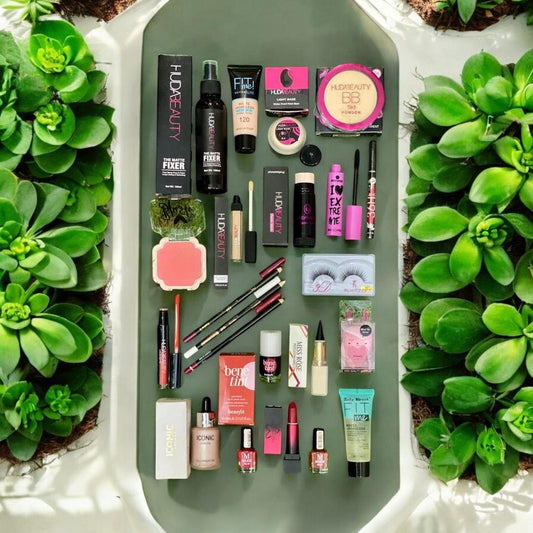 Ultimate 20 in 1 Makeup Deal - 1 Pcs Liquid Foundation & More