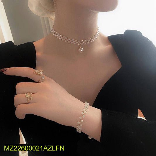 Resin Elegant Pearl Stones Choker